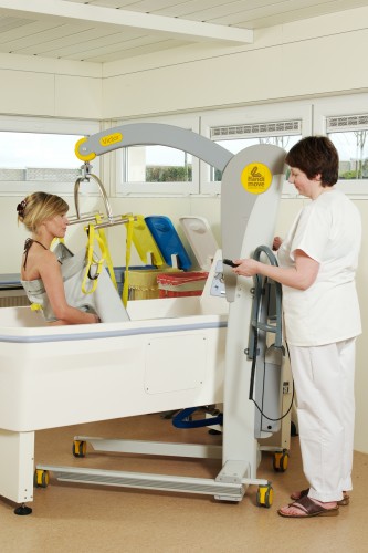 Mobile lift 2600 (Victor) ; Hygiene - bathing sling - SureHands Patient lift hoist