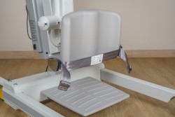 Stand Assist 2620: Ergonomically designed to actively lift in a natural stand-up movement - SureHands Patient lift hoist