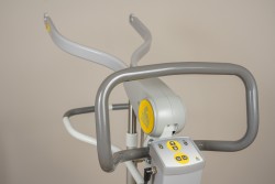 Topkwaliteit "Made in Belgium" - Stand Assist 2620: Ergonomically designed to actively lift in a natural stand-up movement - SureHands Patient lift hoist